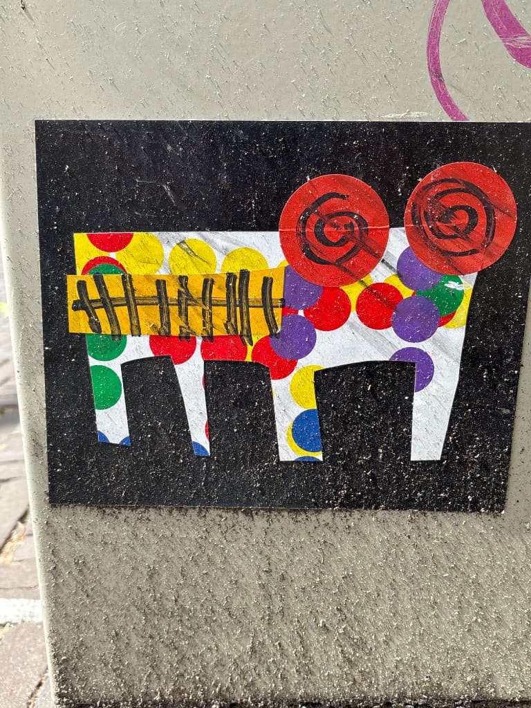 Funky Chameleon sticker in The Hague