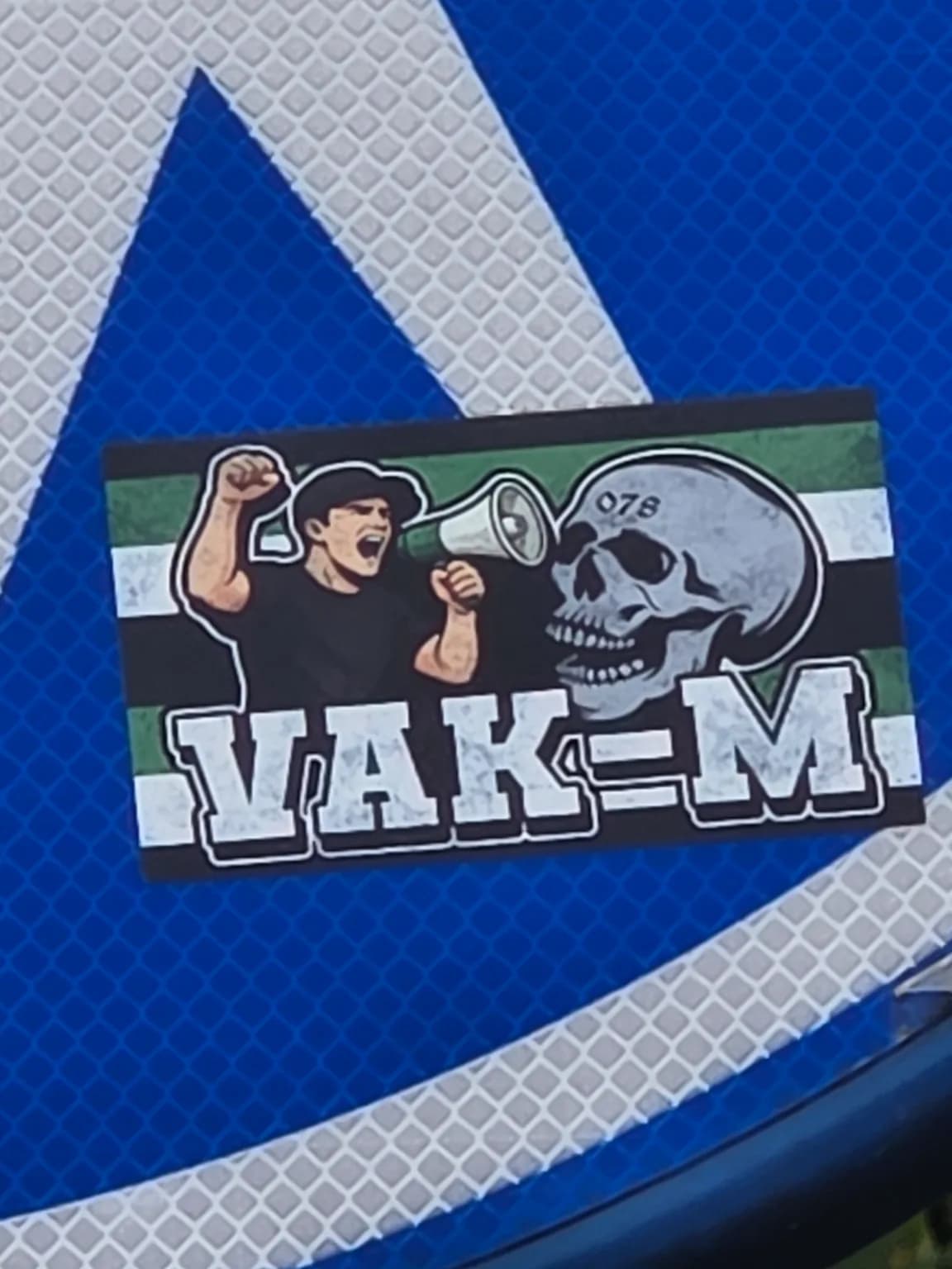 Vak-M sticker in Dordrecht