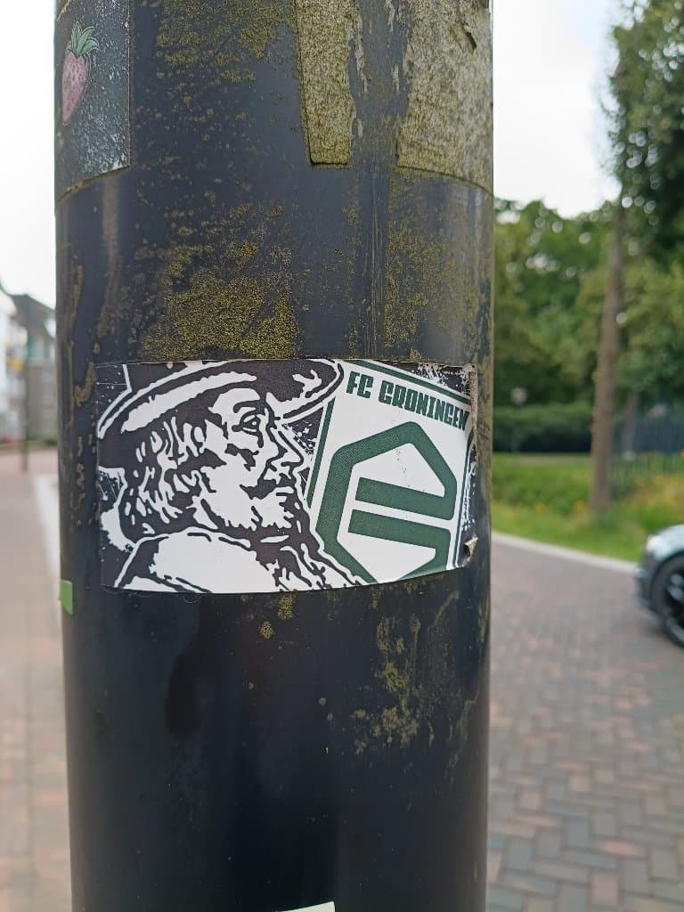 FC Groningen sticker in Assen