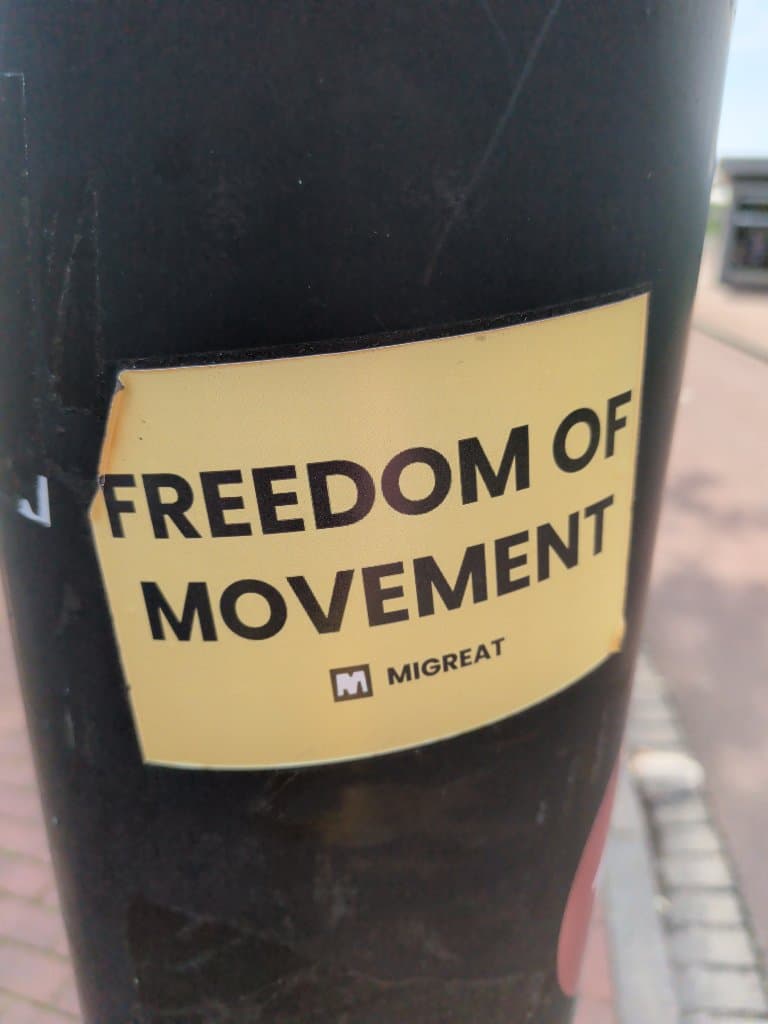 Freedom of movement sticker in Dordrecht